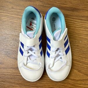 New ADIDAS white and blue striped sneakers - Size 13 Kids